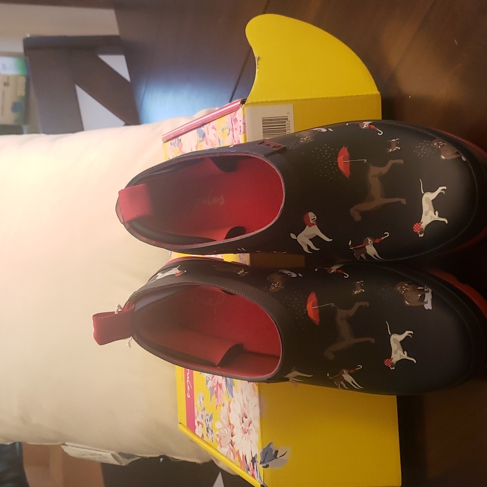 Shoes